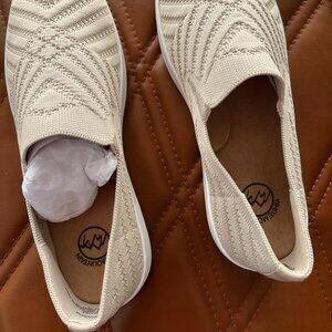 CASUAL SHOES for comfort by White Mountain